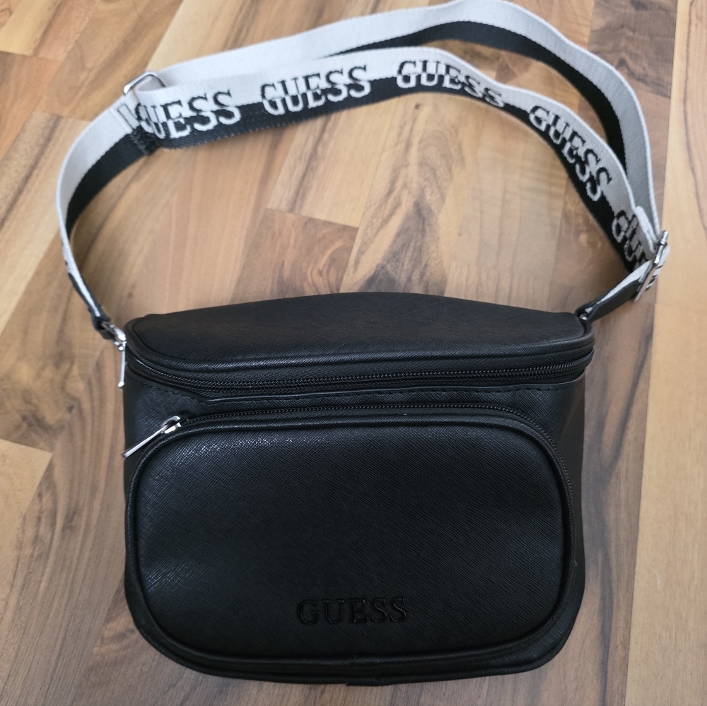 GUESS Black Crossbody Bag with White Black Strap